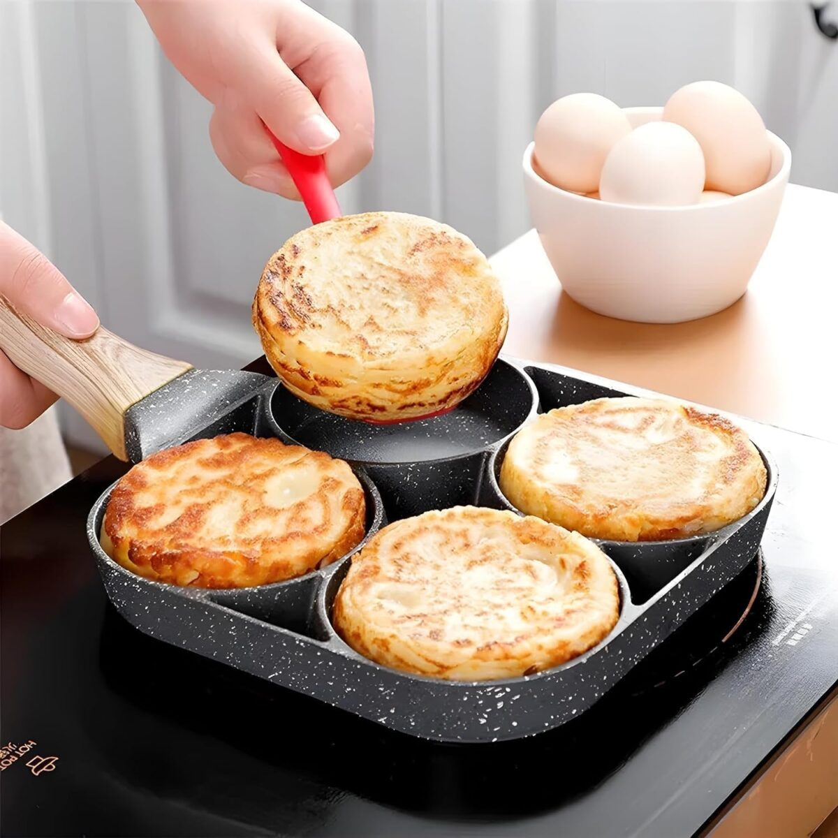 Egg Frying pan nonstick Pancake Pans 4 - Cups Cookware 4 Hole Non-Stick Egg ham Pot Omelette 4 partition Egg pan with Handle for Multi Snack Maker