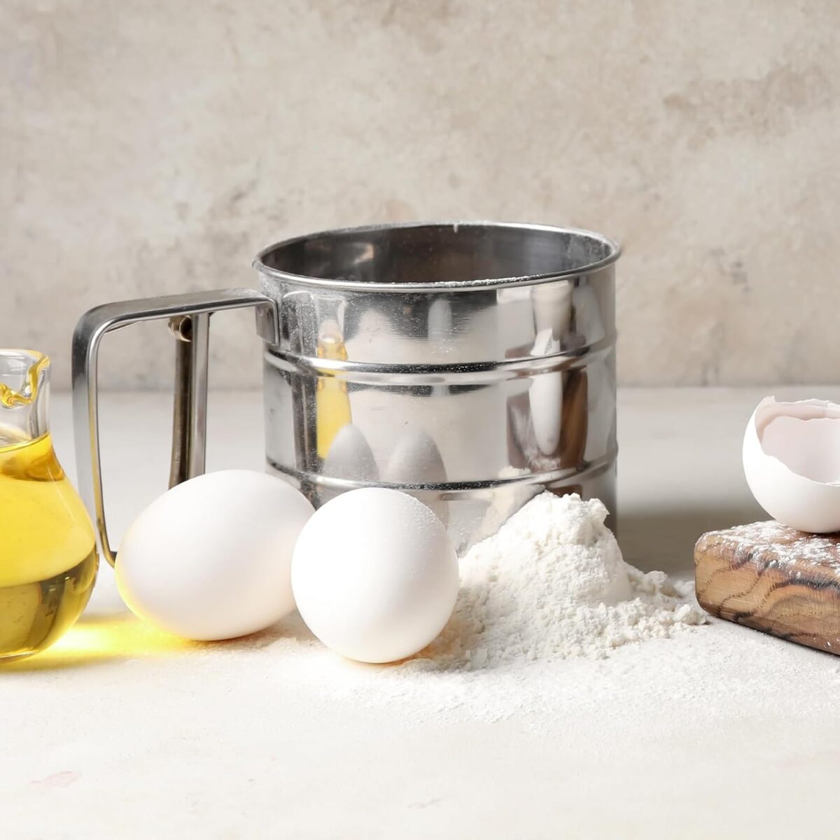 Flour Sifter, Stainless Steel Sifter for Baking, Double Layer Fine Mesh Baking Sifter, One Hand Press Crank Sifter for Powdered Sugar Shaker Duster, Flour Sieve Sifter for Baking Cakes