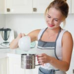 Flour Sifter, Stainless Steel Sifter for Baking, Double Layer Fine Mesh Baking Sifter, One Hand Press Crank Sifter for Powdered Sugar Shaker Duster, Flour Sieve Sifter for Baking Cakes